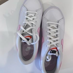Nike court sneakers